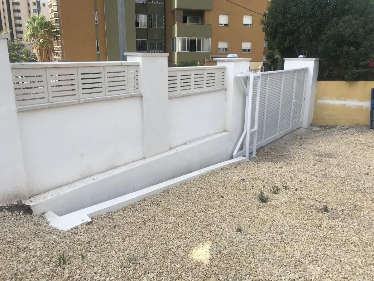 Casa Mya Con Terreno Privado Y Parking Compartido - A 800M De Playa Poniente Villa Benidorm Eksteriør bilde