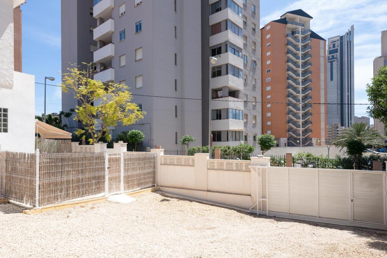 Casa Mya Con Terreno Privado Y Parking Compartido - A 800M De Playa Poniente Villa Benidorm Eksteriør bilde